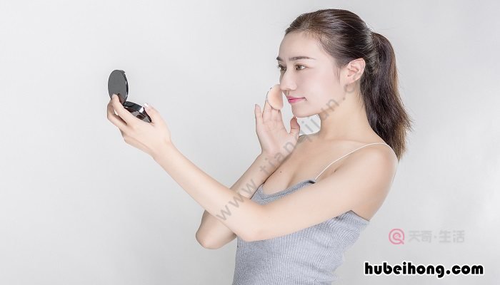 为什么化妆要使用隔离霜 隔离霜怎么用