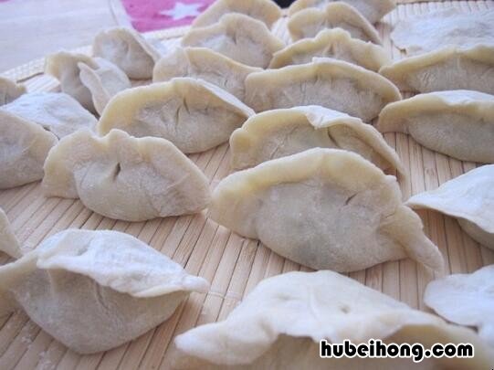 丝瓜包饺子怎么做 丝瓜饺子的做法大全窍门