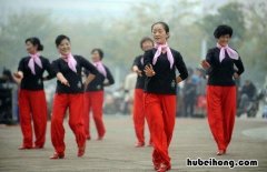老年人舞台妆的画法 老年人怎样化舞台妆