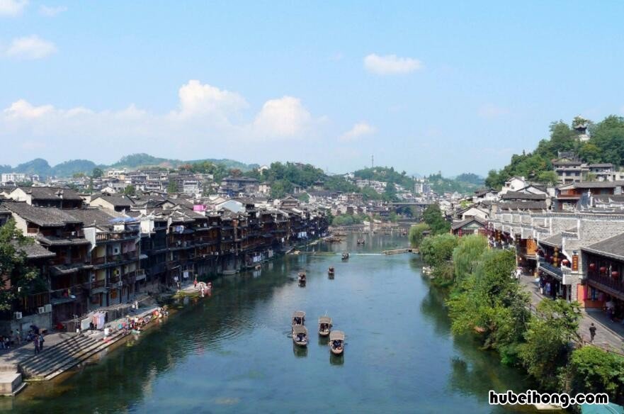 国内哪个地方旅游最好玩 国内哪个地方旅游最好去