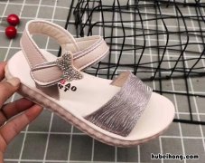 宝宝夏季凉鞋哪种好 宝宝凉鞋买什么样的好