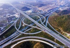上高速公路要注意什么安全 高速上路需要注意什么