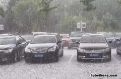 冰雹砸车了,保险赔吗 冰雹砸坏汽车保险赔吗