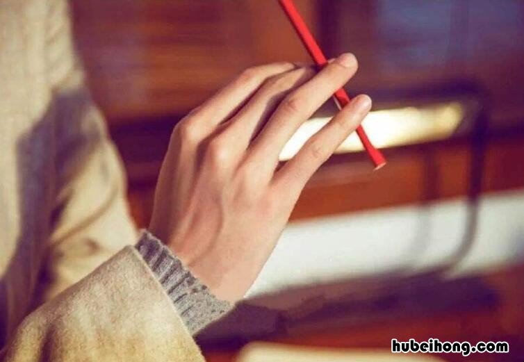 秋冬季护手用什么效果好 冬季护手小常识