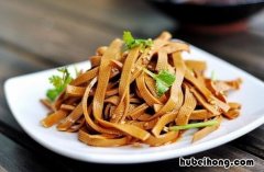卤豆皮的做法 最正宗的做法 卤豆皮如何制作