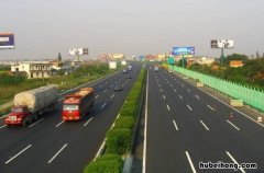 中国高速公路最高限速多少公里 中国高速公路最高限速多少米
