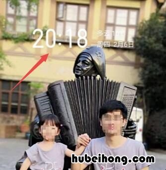 oppo锁屏桌面时间横向设置 oppo手机屏保时间设置成横向