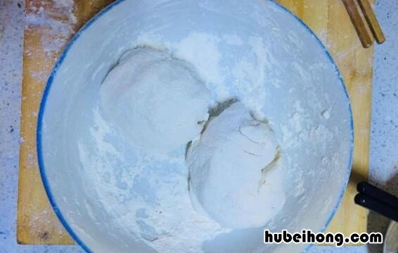 饺子皮怎样做才能有韧性柔软性 饺子皮怎样做可以放的时间长