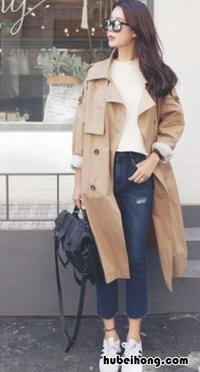 男生穿卡其色裤子配什么鞋子 卡其色鞋子配什么样的裤子