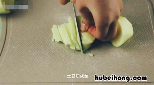 鸡蛋土豆饼的做法简单好吃视频 鸡蛋土豆饼的做法简单好吃又简单