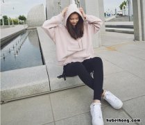 卫衣该怎么搭配图片男 卫衣怎样搭配好看图片