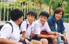 小孩不笨讲的什么 《小孩不笨2》