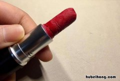 唇膏可以放冰箱冷冻吗 唇膏可以冷冻保存吗