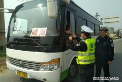准驾驶证与车型不符怎么处罚 准驾车型不符有什么处罚