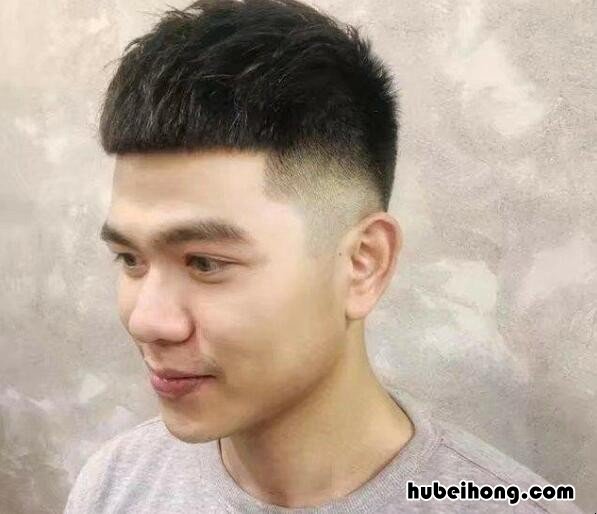头发硬留什么发型女图片 硬头发适合留什么发型女