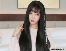 头圆头发软适合什么发型 硬直头发适合什么发型
