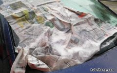 冬天车子玻璃结冰怎么处理最好 冬天车子玻璃结冰怎么处理视频