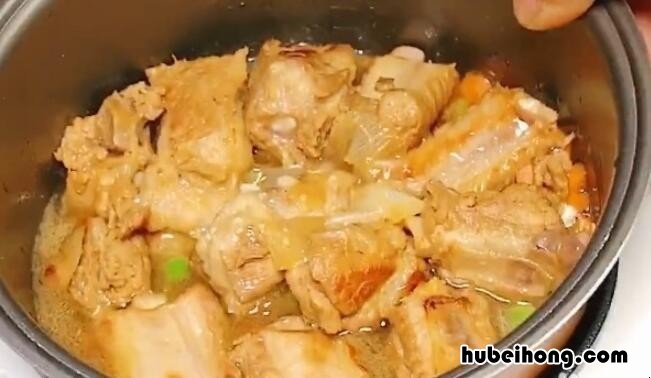电饭煲排骨蒸饭怎么做好吃 电饭煲怎样蒸排骨饭窍门