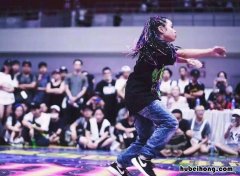 跳街舞什么发型好看女生 跳街舞适合什么发型