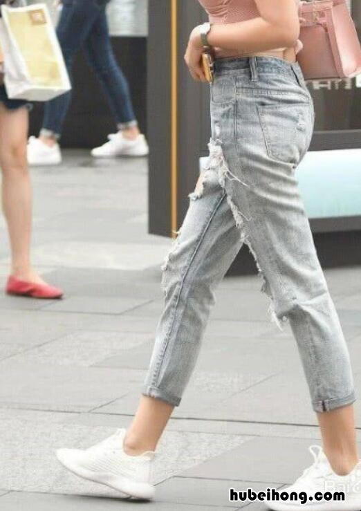椰子鞋配什么衣服好看女生 椰子鞋搭配什么衣服好看