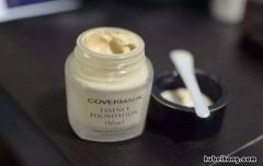 托运粉底液能上飞机吗 飞机托运可以带粉底液吗?