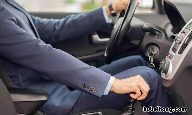 刹车失灵前的征兆 刹车失灵是什么情况