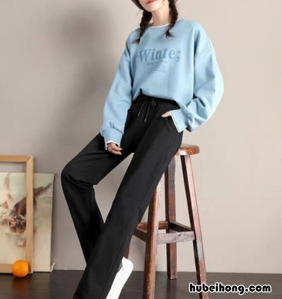 女生直筒裤怎么搭配鞋子 女生直筒裤穿搭
