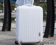 飞机行李托运能带多大的行李箱 坐飞机多大行李箱可以托运