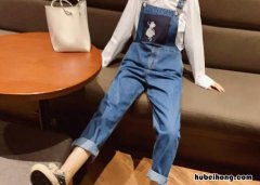 背带裤怎么选合适女生 背带裤怎么选合适男生