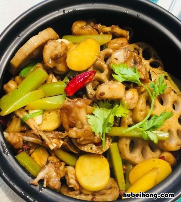 干锅牛蛙怎么做