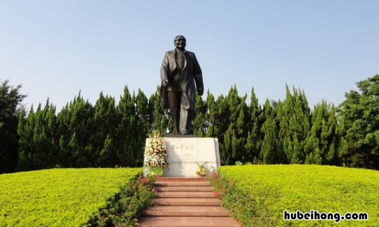 深圳莲花山公园什么时候关门 深圳莲花山公园在哪里门票多少钱