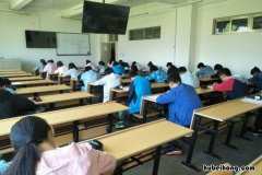pets和大学英语有什么区别 pets和cet