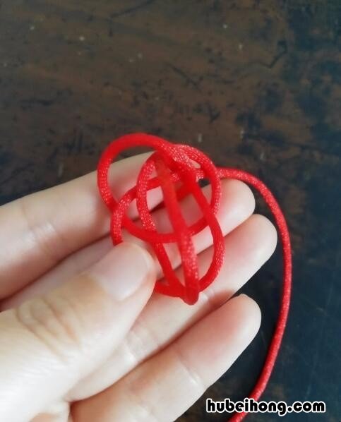 如何钉纽扣 打结 怎么打结扣