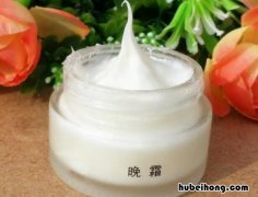 晚霜怎么用使用顺序 晚霜用之前需要用水和乳液吗