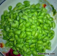毛豆豆腐肉家常做法 毛豆烧豆腐的做法大全