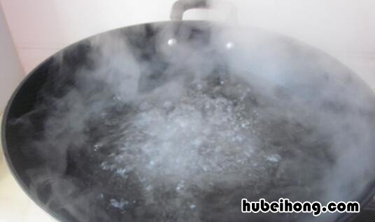 水饺怎么煮才好吃窍门图解 怎样煮水饺才好吃窍门
