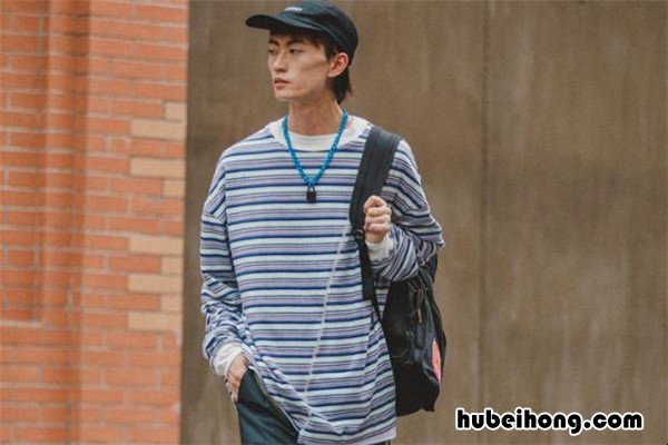 棒球帽可以搭配什么衣服好看 棒球帽可以搭配什么衣服图片