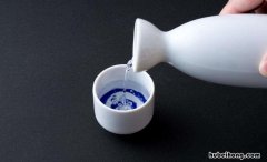 如何鉴别白酒的真假方法 如何鉴别白酒的真假图片