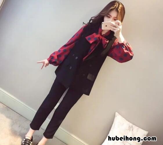 波点元素怎么穿搭 波点服装风格