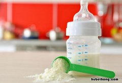 冲奶粉用什么水比较好? 冲奶粉用什么水比较好不上火