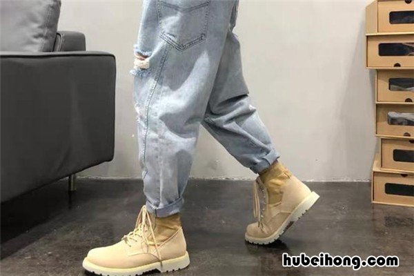 港风牛仔外套该怎么搭配裤子 港风牛仔衣搭配