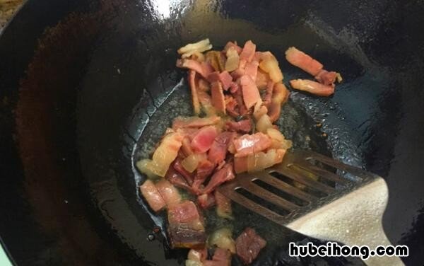 火腿炒豆角丝怎么做才好吃 火腿炒豆角怎么做好吃
