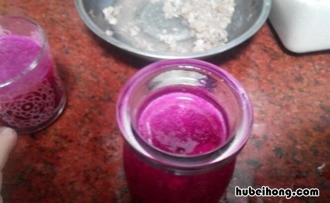 不用白凉粉做火龙果果冻怎么做 用火龙果和白凉粉怎么做果冻
