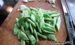 四季豆怎么炒比较好吃 四季豆炒出来是脆的能吃吗