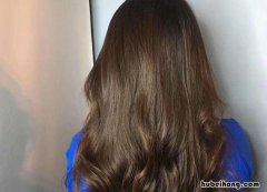 烫完头发怎么恢复原来的样子 烫完头发怎么恢复原状