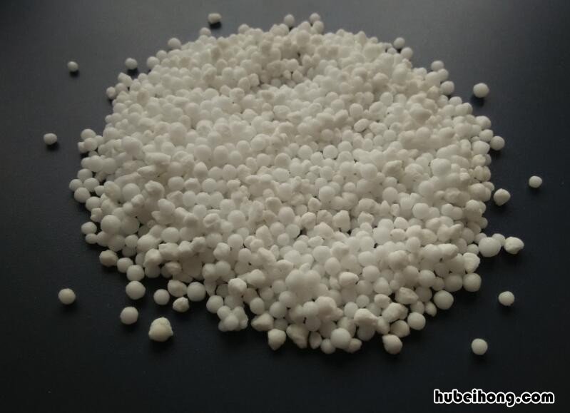 氮肥是什么肥料制成的 什么叫氮肥?氮肥