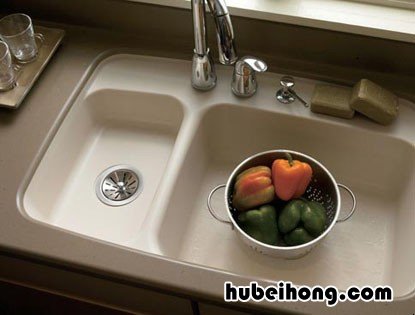 厨房用什么水槽好 厨房水槽选多大的合适