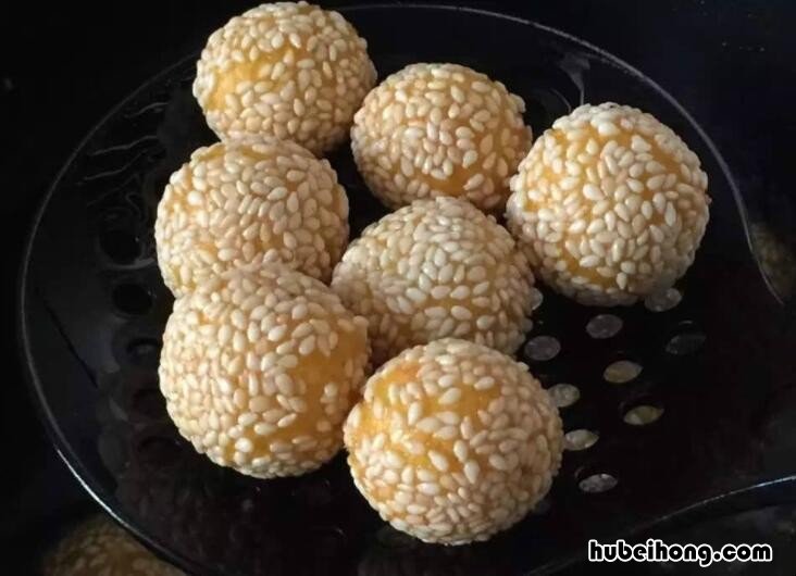 炸糯米丸子怎么做不粘锅 油炸糯米圆子粘在一起怎么办