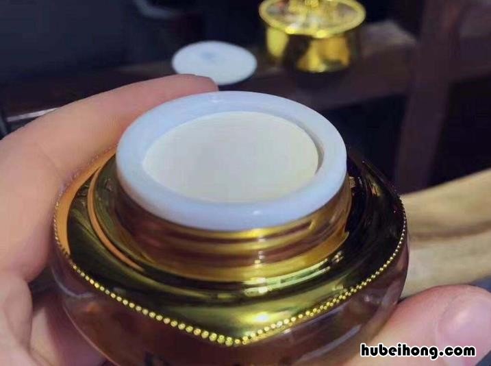 珍珠贵妇膏可以晚上用吗 晚上能用珍珠膏吗女生