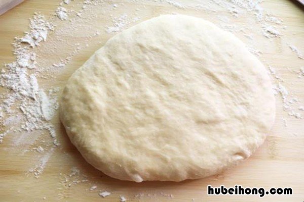 烤冷面面皮制作方法是什么 烤冷面面皮的制作方法